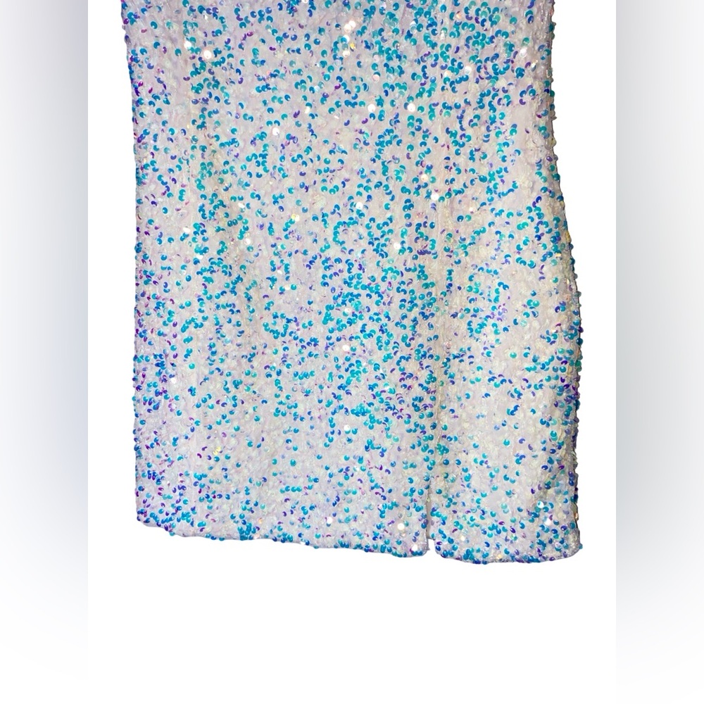 Mable Iridescent White Sequin Mini Dress with Side Slit –‎ 2026 Party essential - Picture 3 of 8